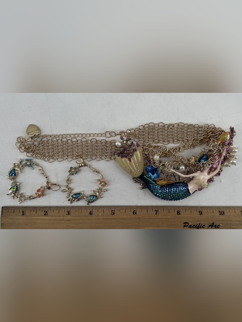 🐚*Super Rare* Betsey Johnson Mermaid Statement Necklace with Matching Earrings. - Picture 5 of 5